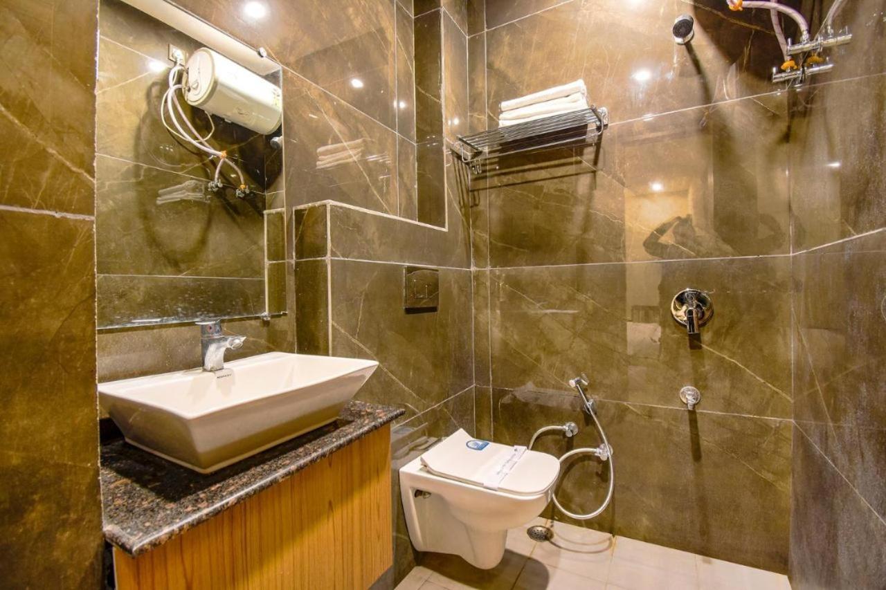 Hotel Good Will Residency - Cyber City Gurgaon Buitenkant foto