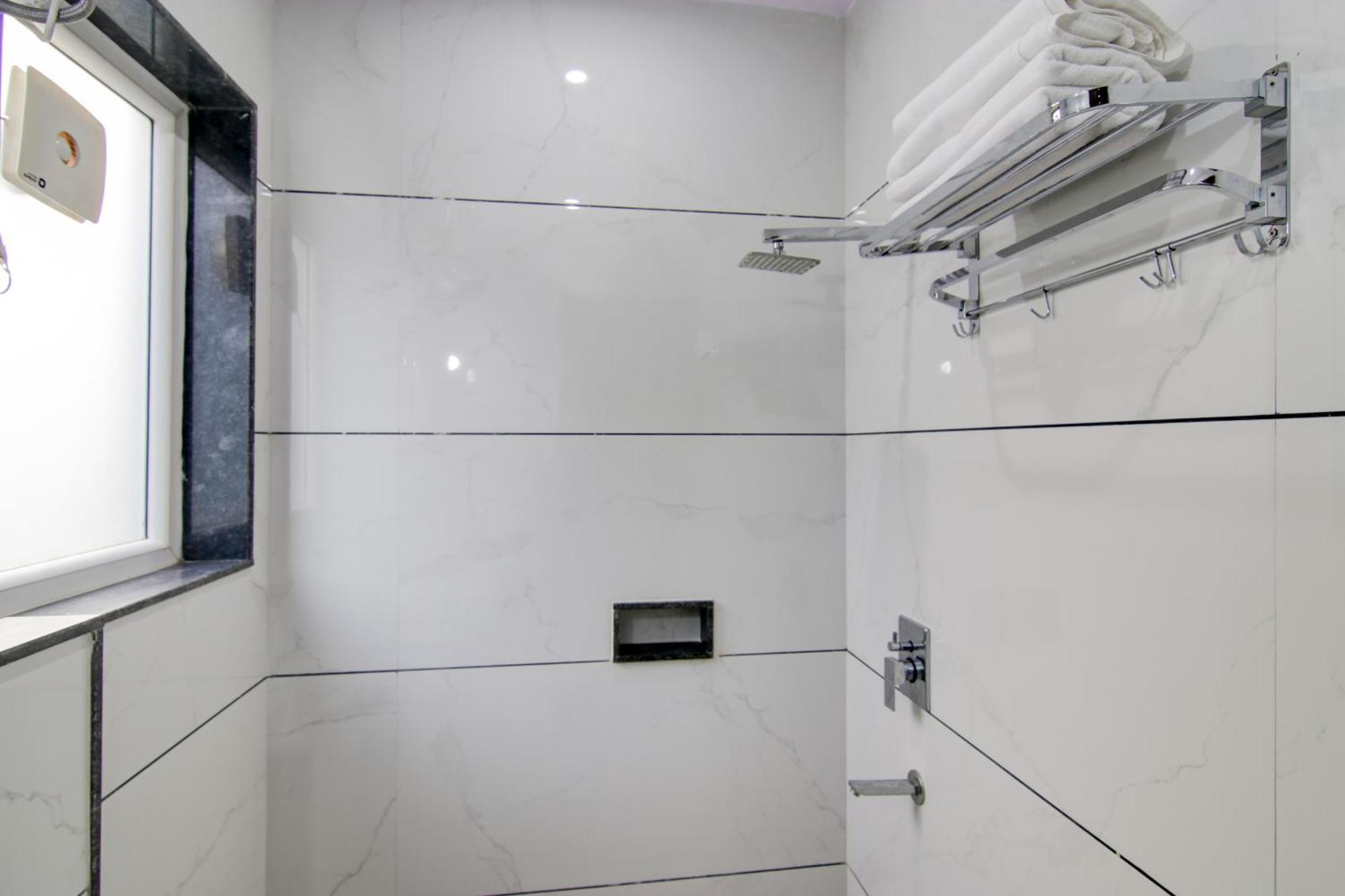 Hotel Good Will Residency - Cyber City Gurgaon Buitenkant foto